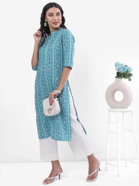 Vasthrlay Women Blue Printed Straight Kurtas